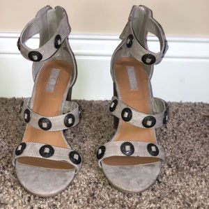 Light gray/ lilac,suede, strappy heels with studs!